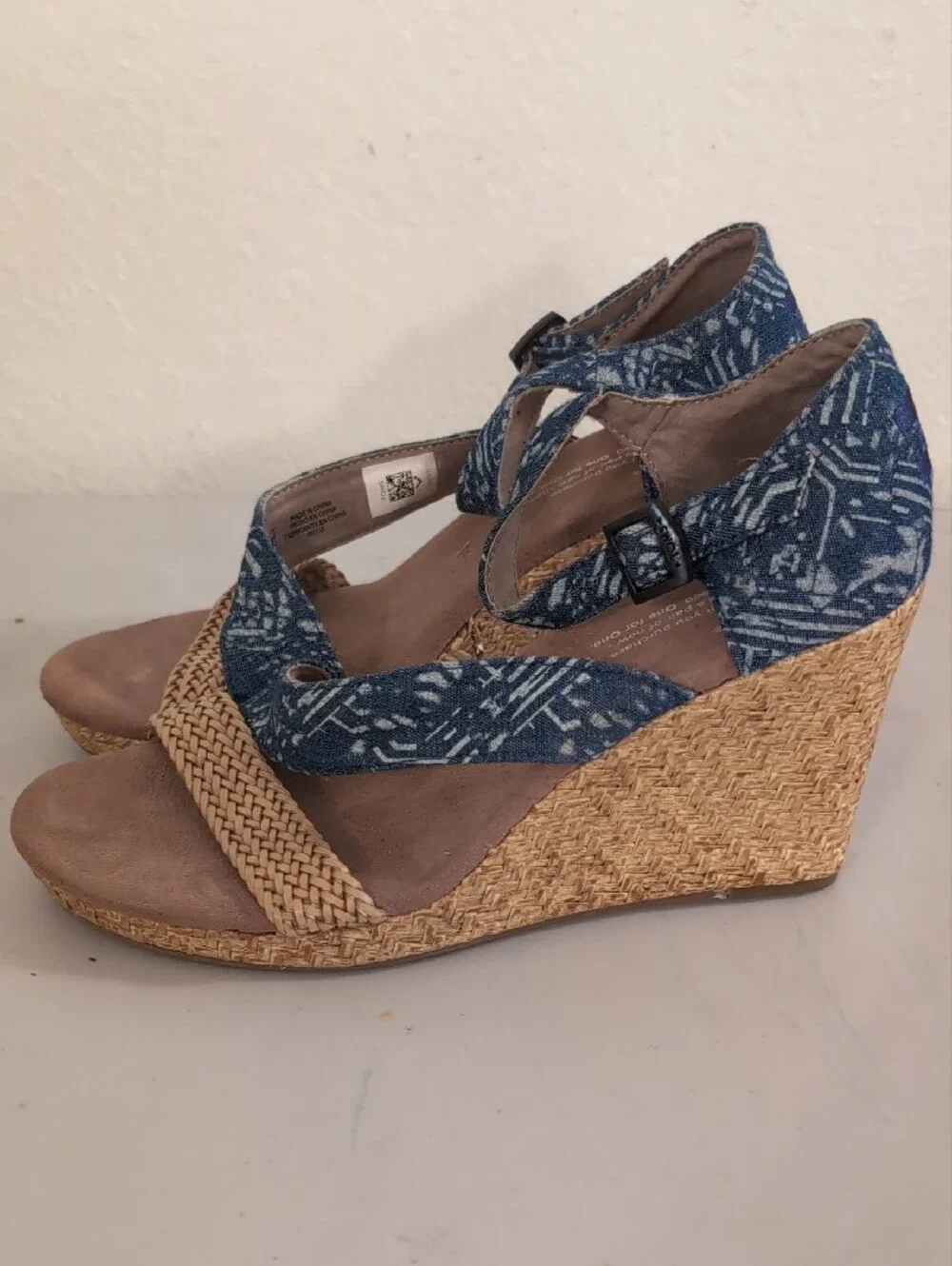 Toms stylish women